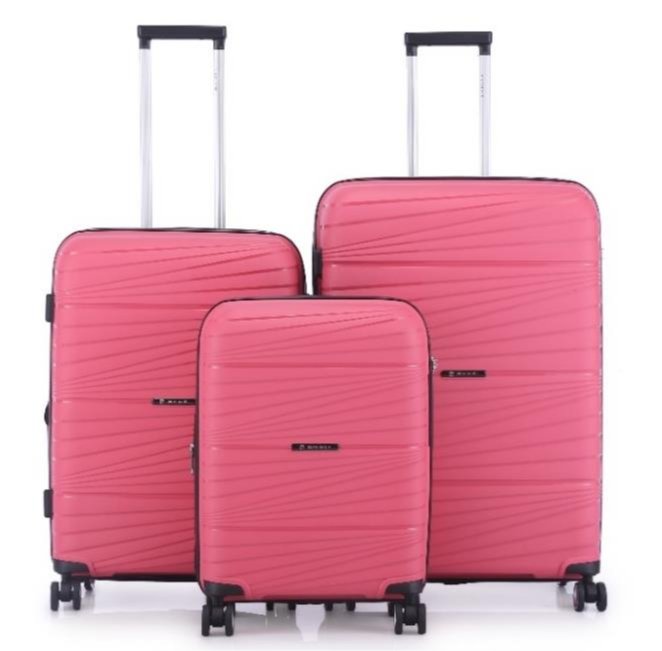Pierre Cardin Montpellier 66cm Medium Spinner - KaryKase