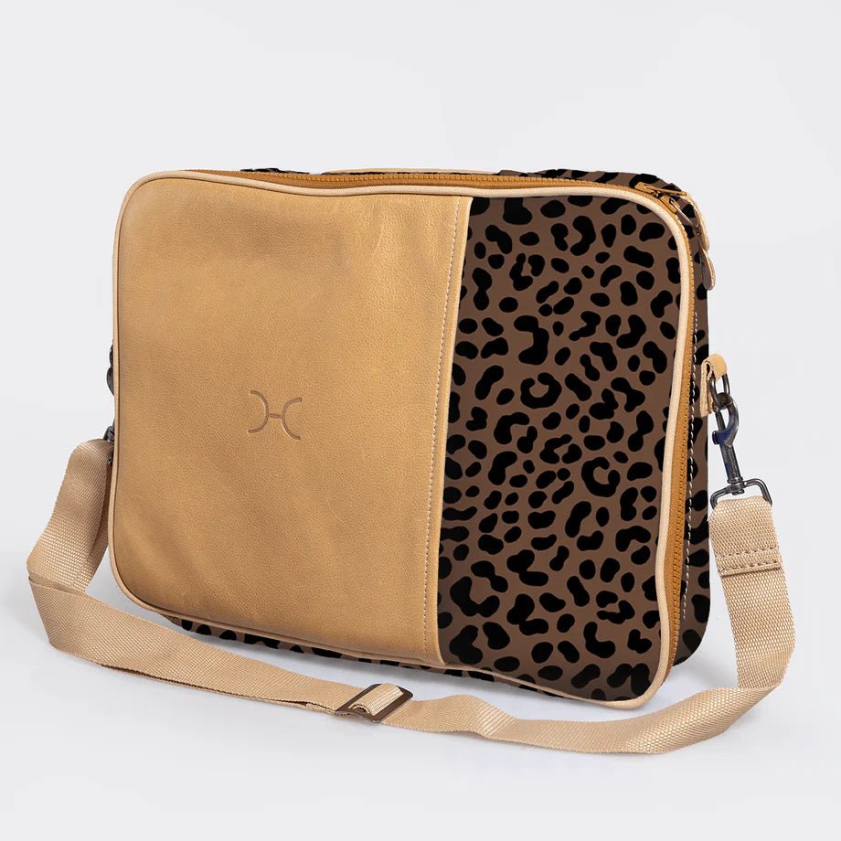 Thandana Laminated Fabric Essential Laptop Bag 15" - KaryKase