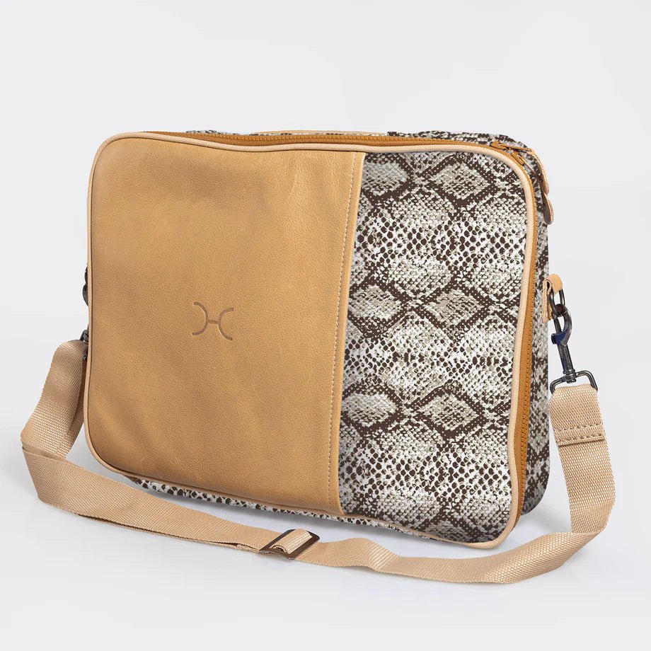 Thandana Laminated Fabric Essential Laptop Bag 15" - KaryKase