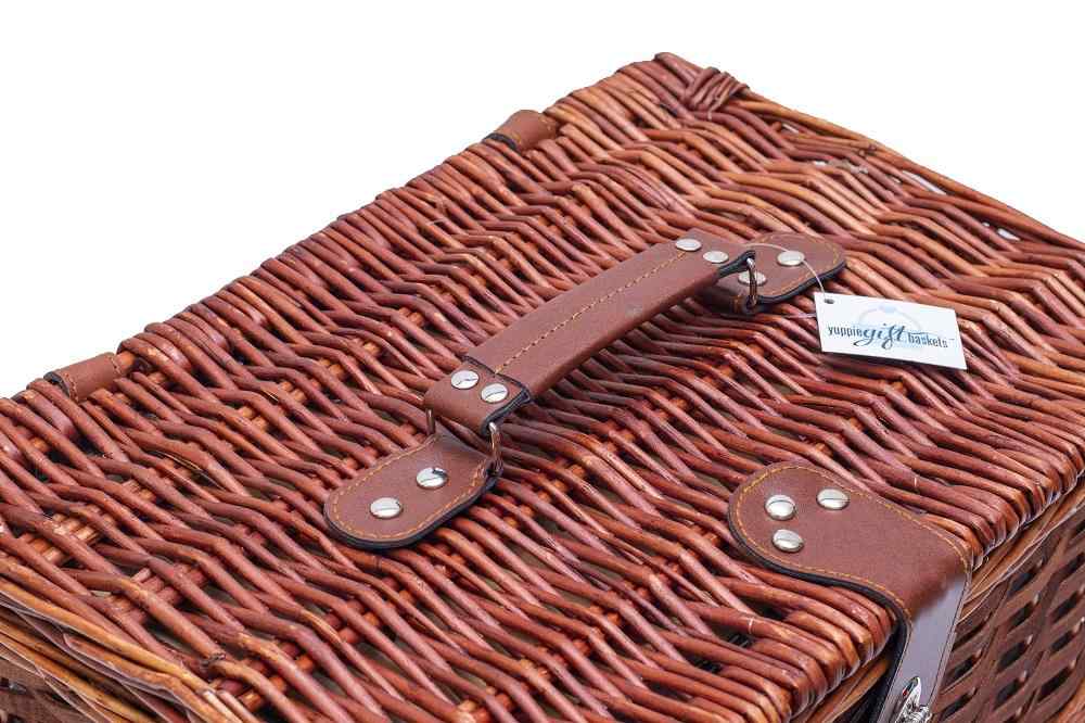 Yuppie Gift Baskets Blossom Picnic Basket (4 Persons) - KaryKase