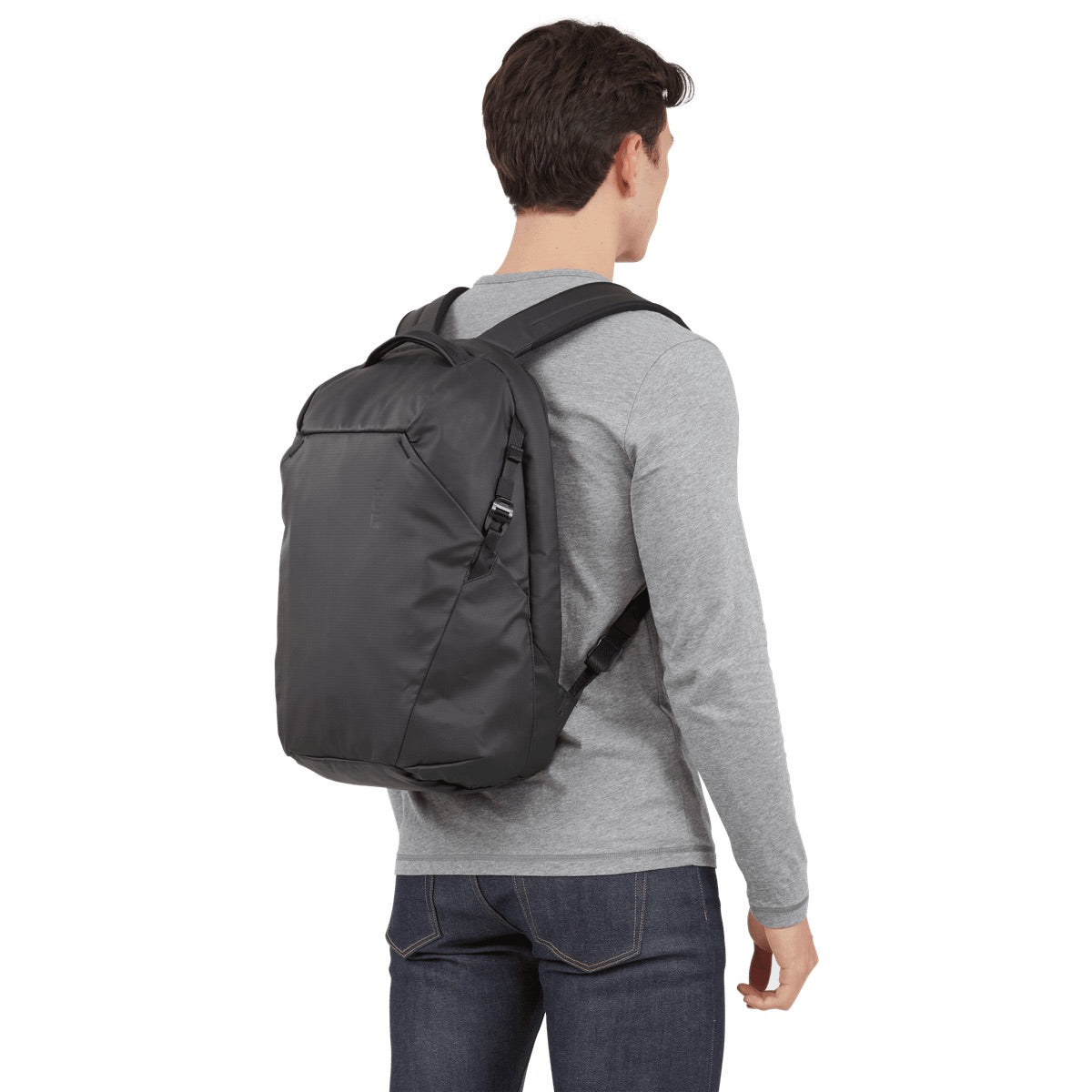 Thule Tact Backpack 21L Black - KaryKase