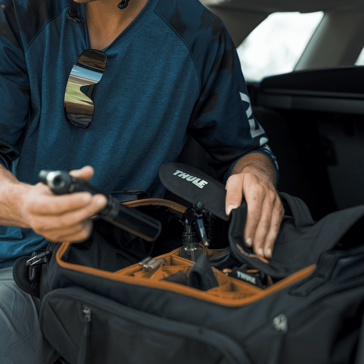 Thule RoundTrip Bike Duffel 55L Black - KaryKase