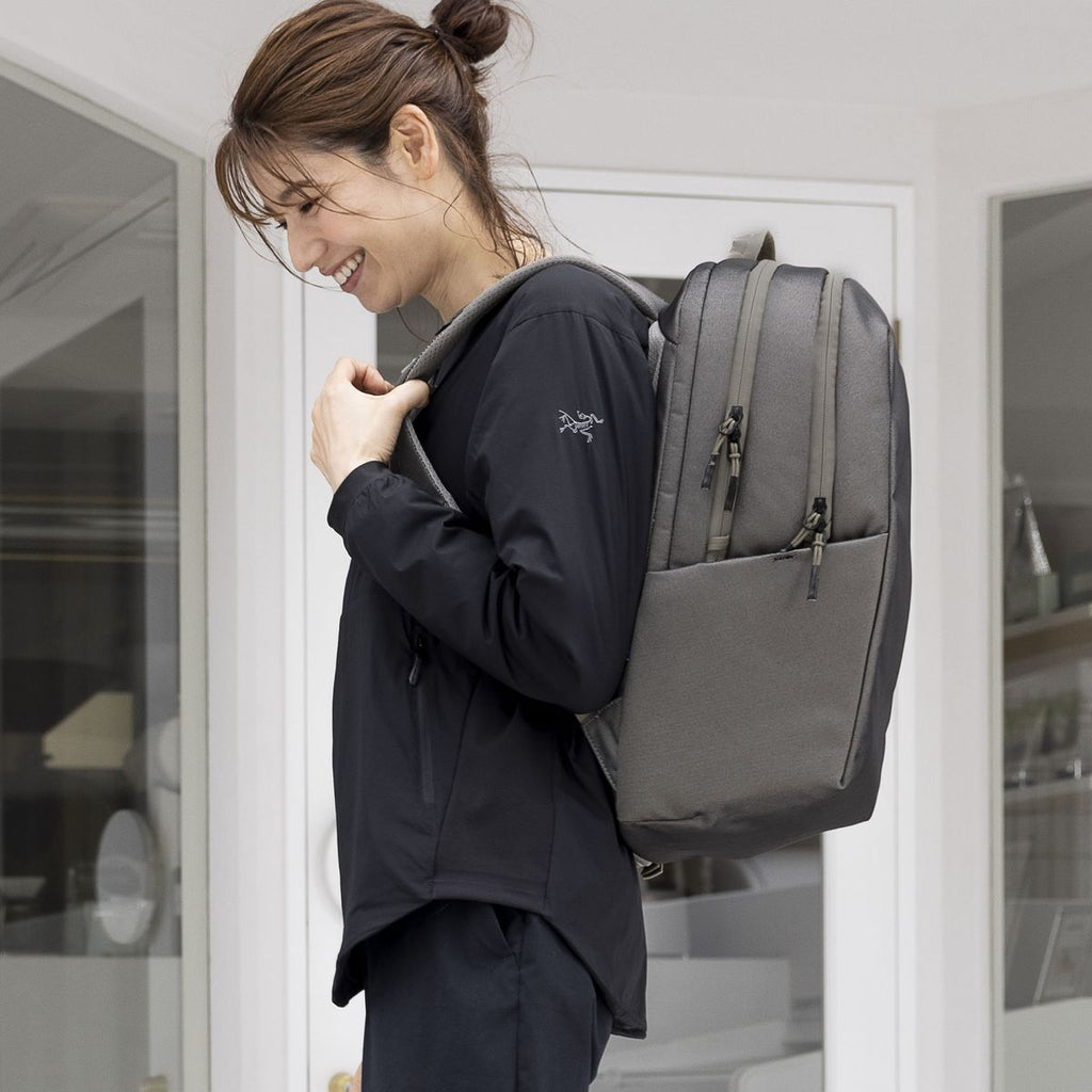 Thule Subterra 2 Backpack 27L Vetiver Grey - KaryKase