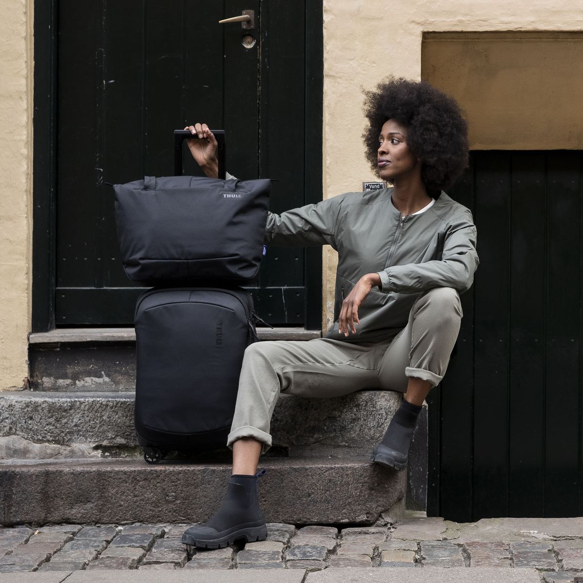 Thule Subterra 2 Tote Bag 22L Black - KaryKase