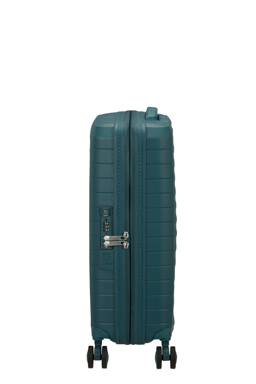 American Tourister Totally Teal