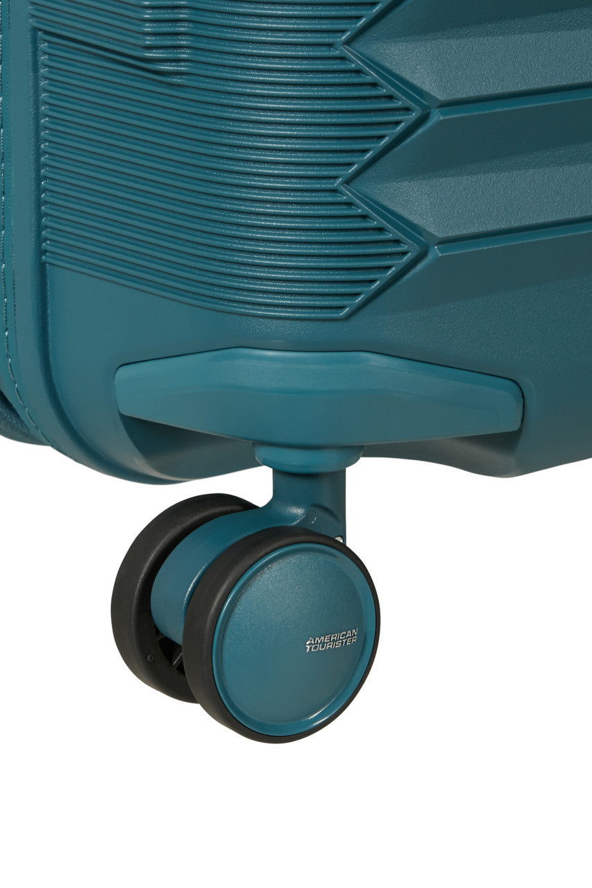 American Tourister Totally Teal