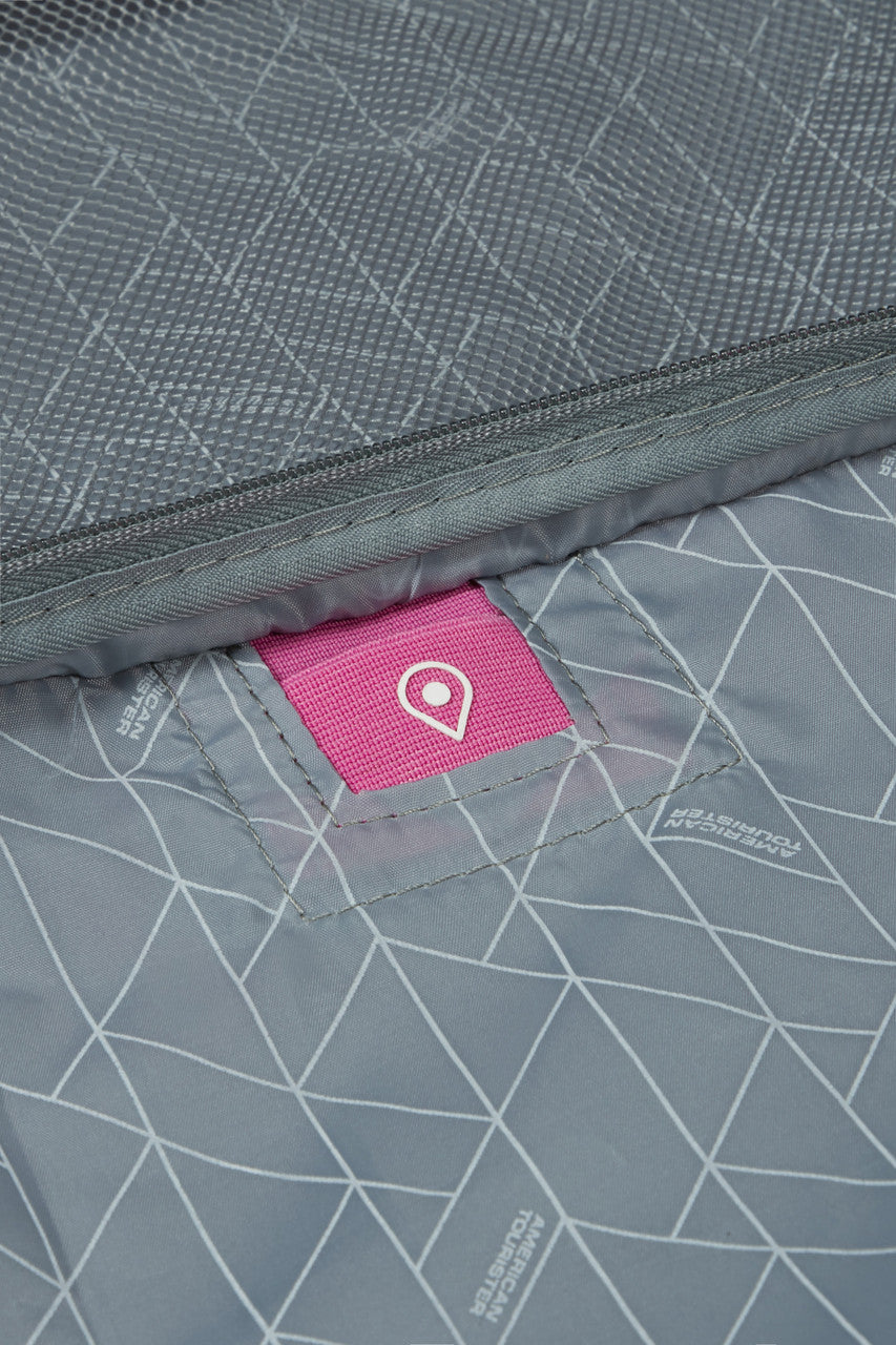 American Tourister Electric Fuchsia
