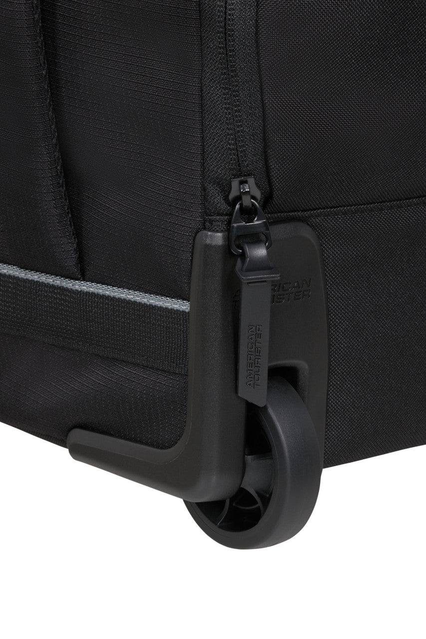 American Tourister Take2Cabin Backpack with Wheels S/M - Black - detail 10