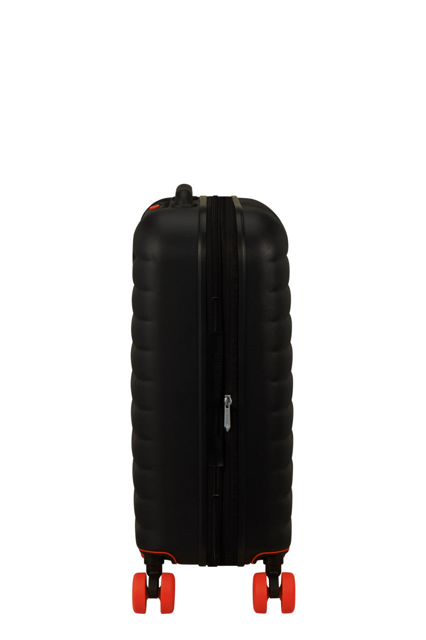 American Tourister True Black