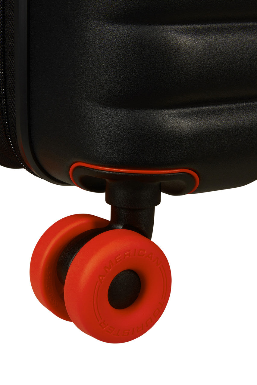 American Tourister True Black