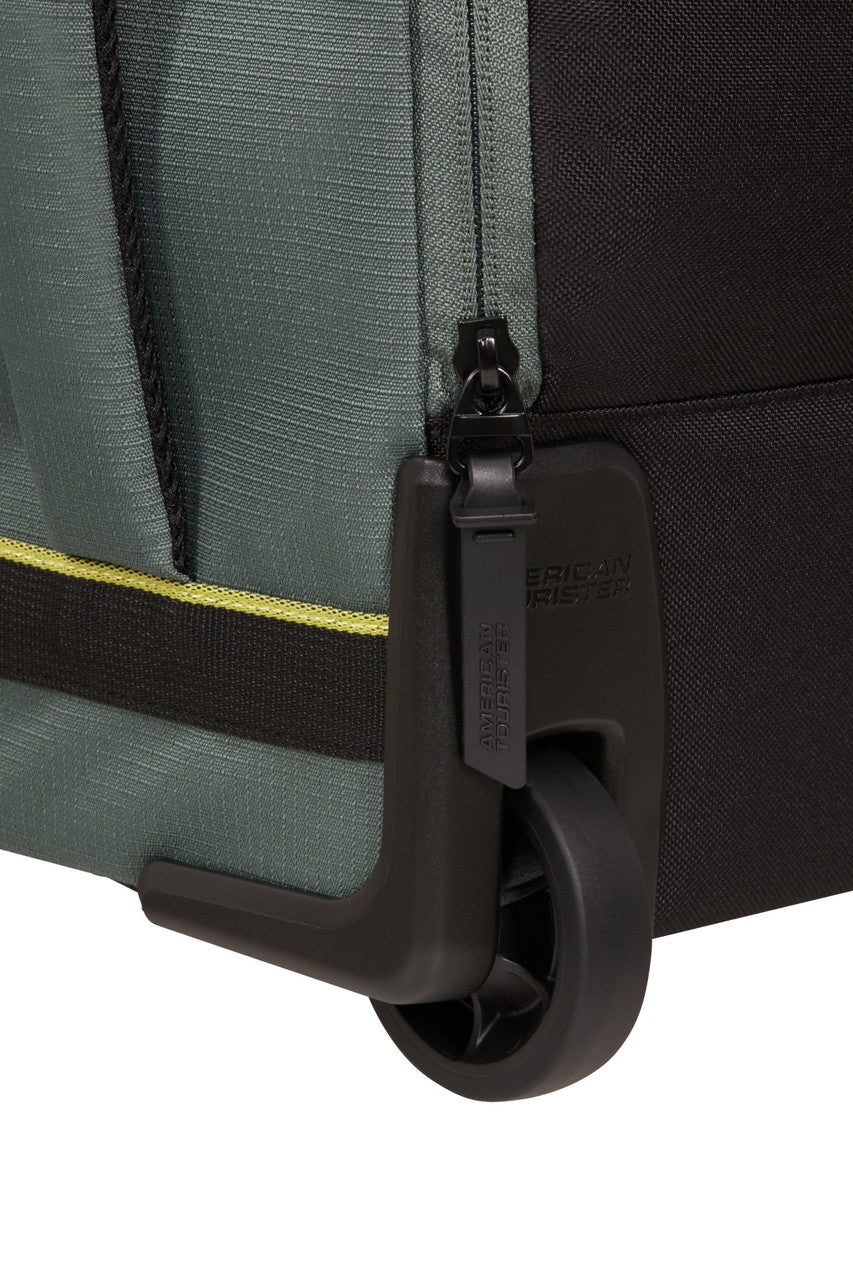 American Tourister Take2Cabin Backpack with Wheels - Dark Forest - detail 9