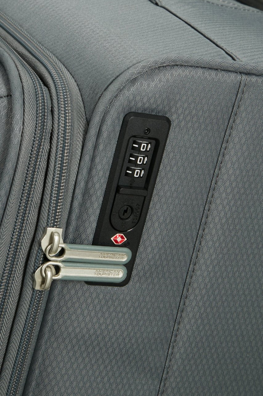 American Tourister Aerospin Spinner Expandable - KaryKase
