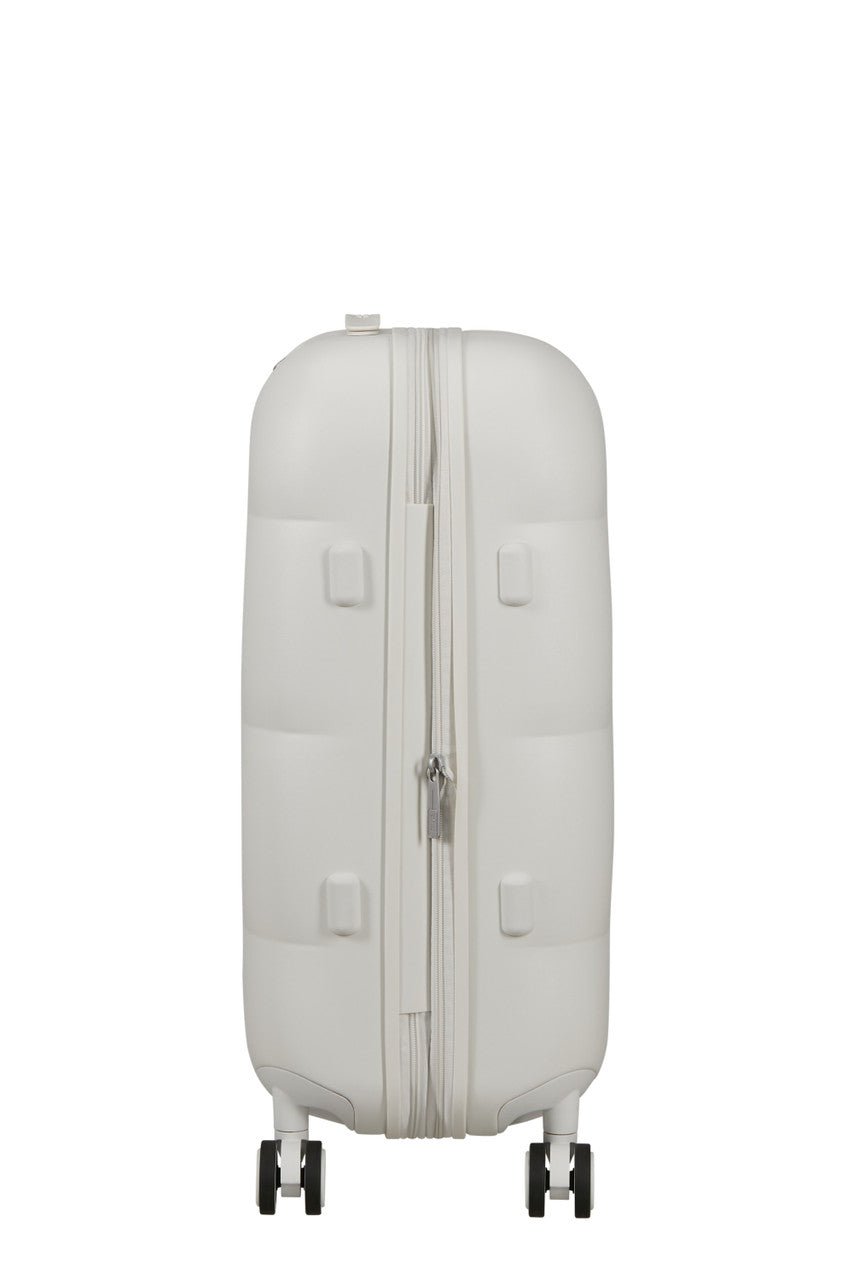 American Tourister Dreami Medium Expandable Spinner 67cm - KaryKase
