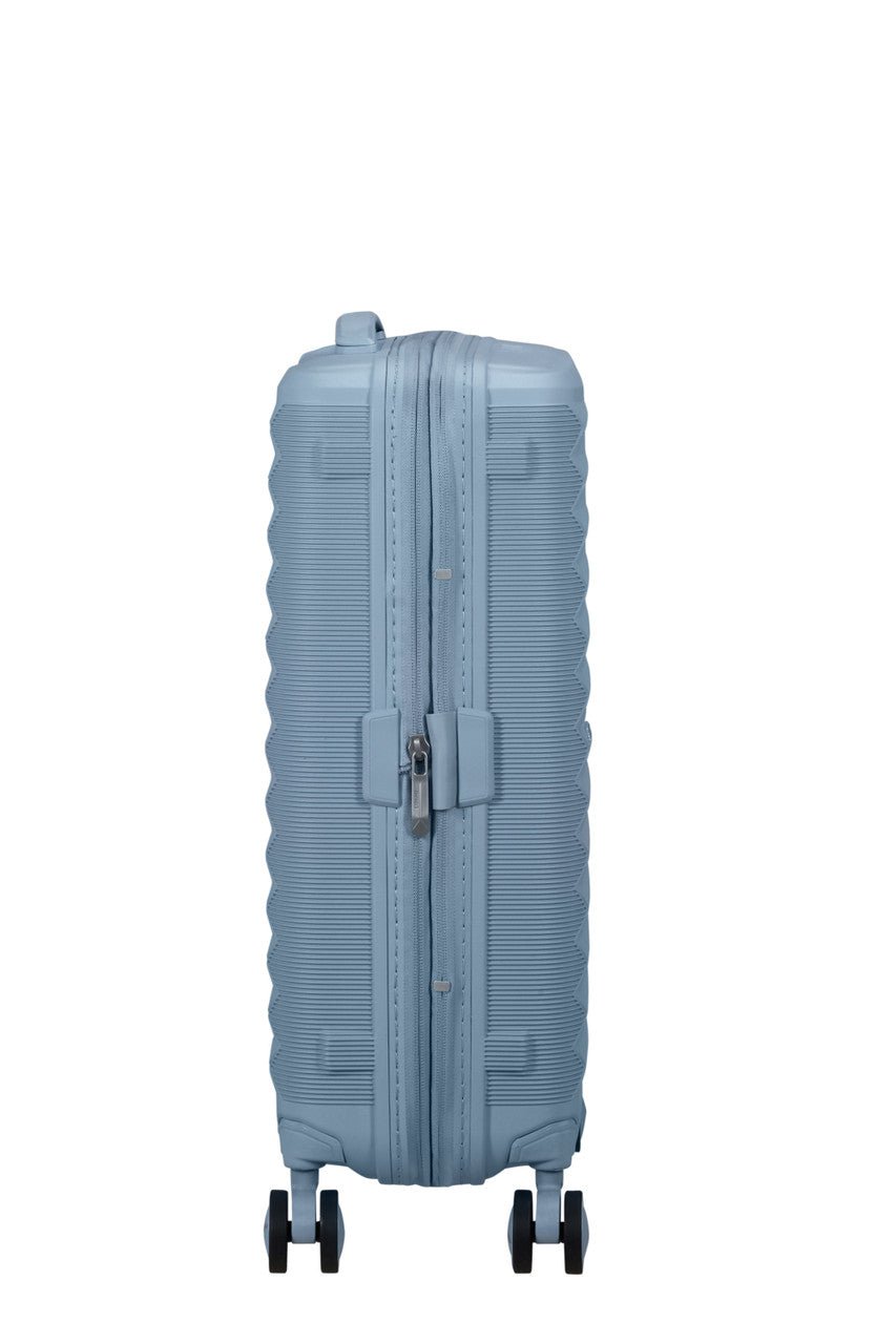 American Tourister FastForward Spinner Expandable 55cm - KaryKase