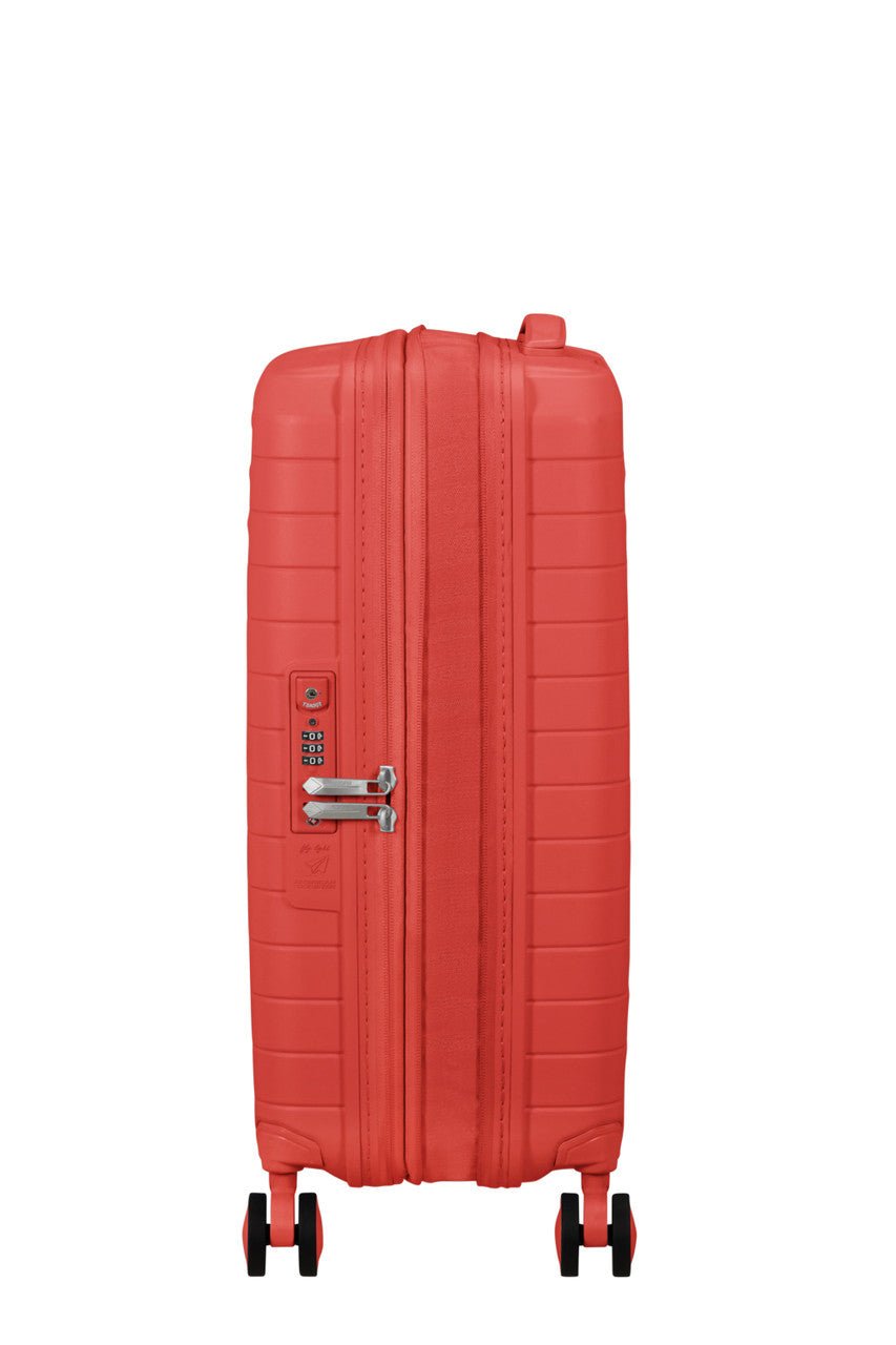 American Tourister FastForward Spinner Expandable 55cm - KaryKase