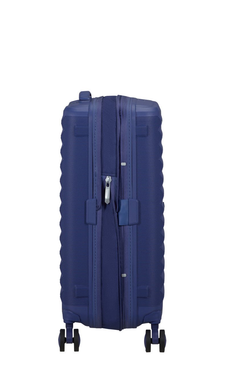 American Tourister FastForward Spinner Expandable 55cm - KaryKase