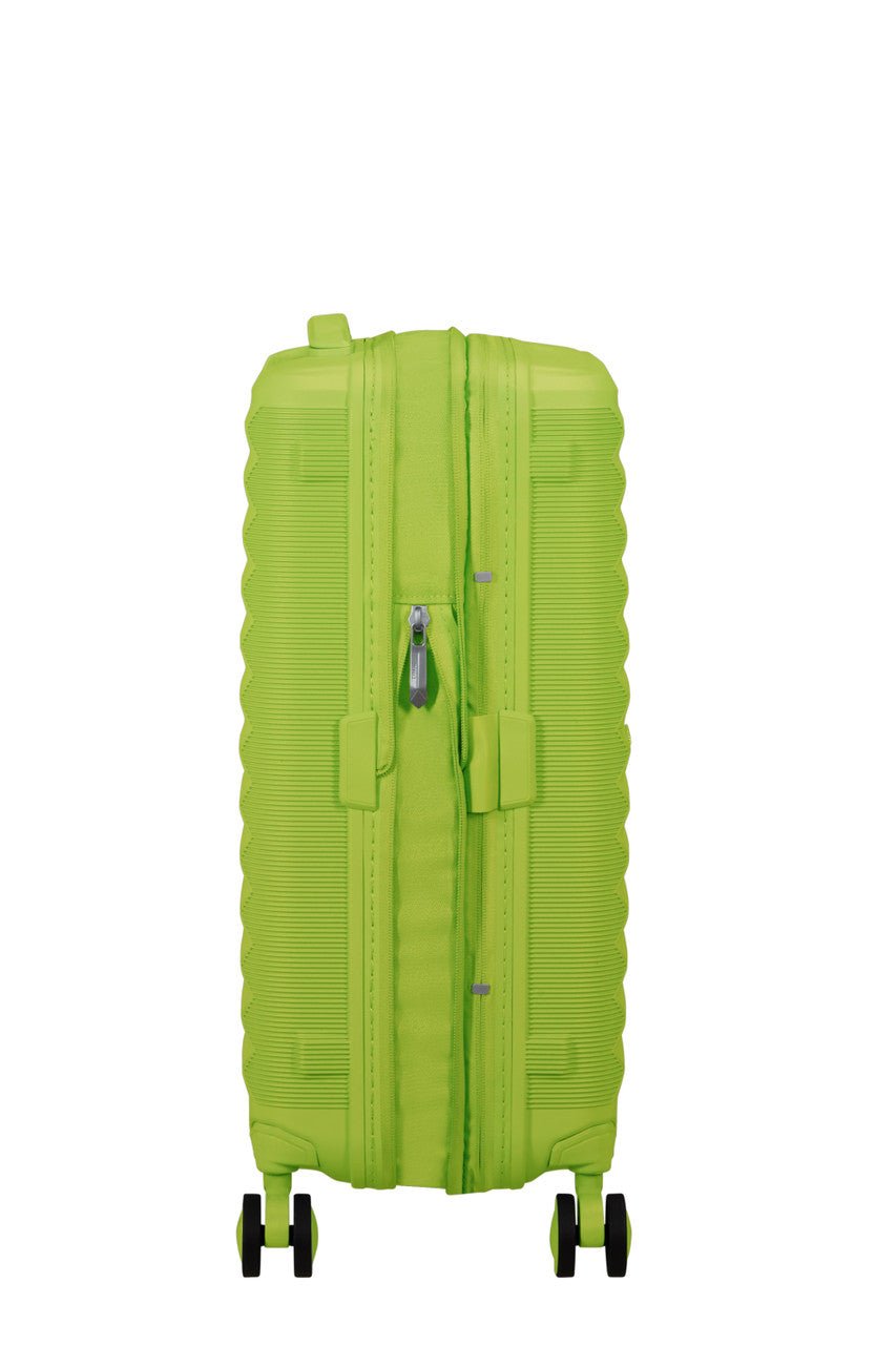 American Tourister FastForward Spinner Expandable 55cm - KaryKase