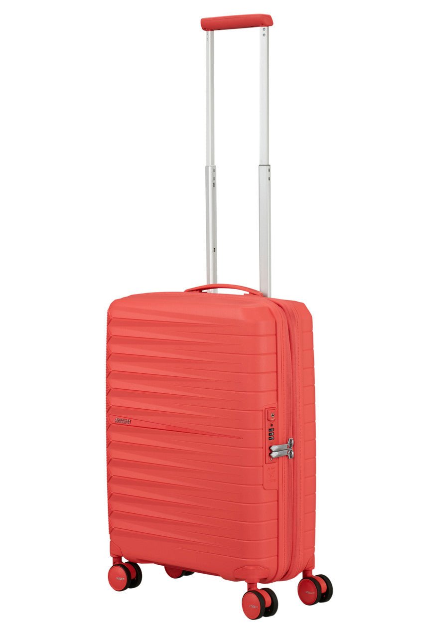 American Tourister FastForward Spinner Expandable 55cm - KaryKase
