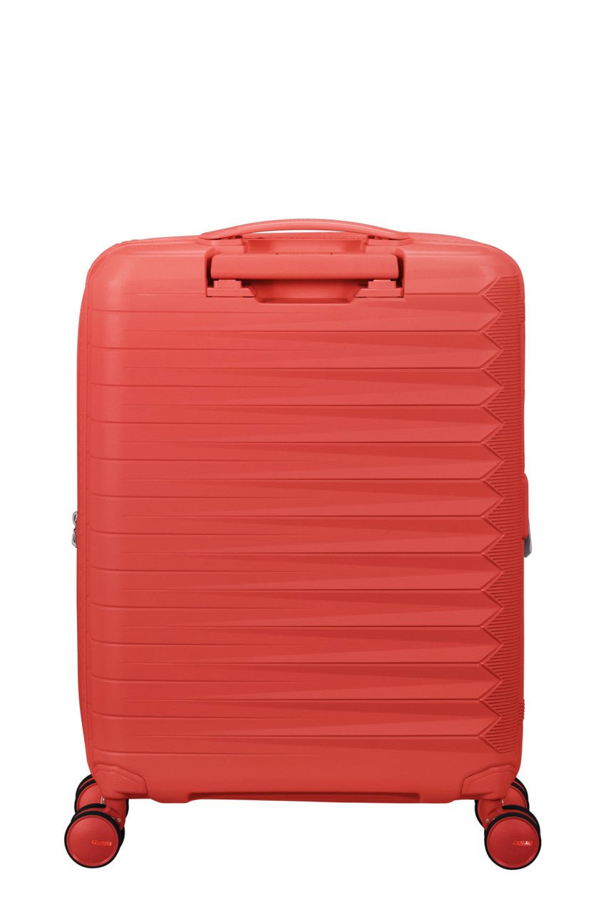American Tourister FastForward Spinner Expandable 55cm - KaryKase