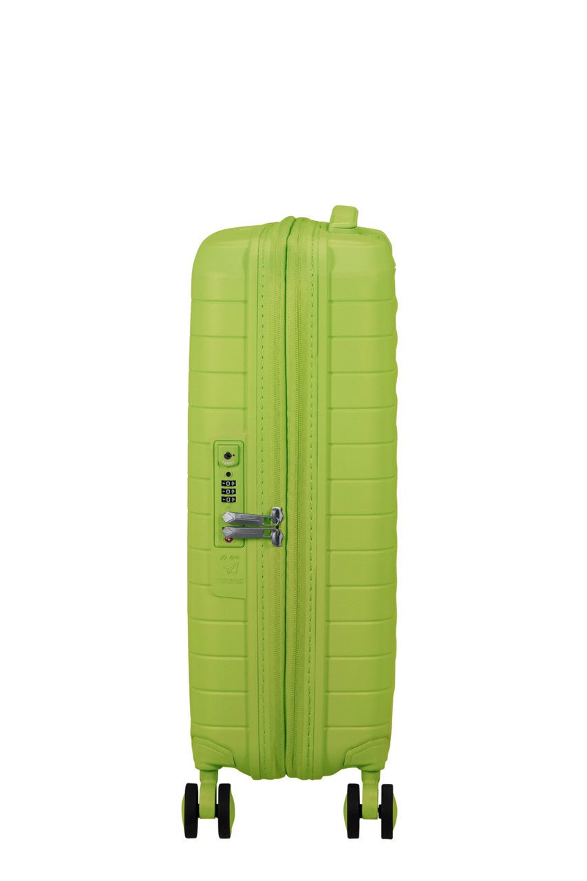 American Tourister FastForward Spinner Expandable 55cm - KaryKase