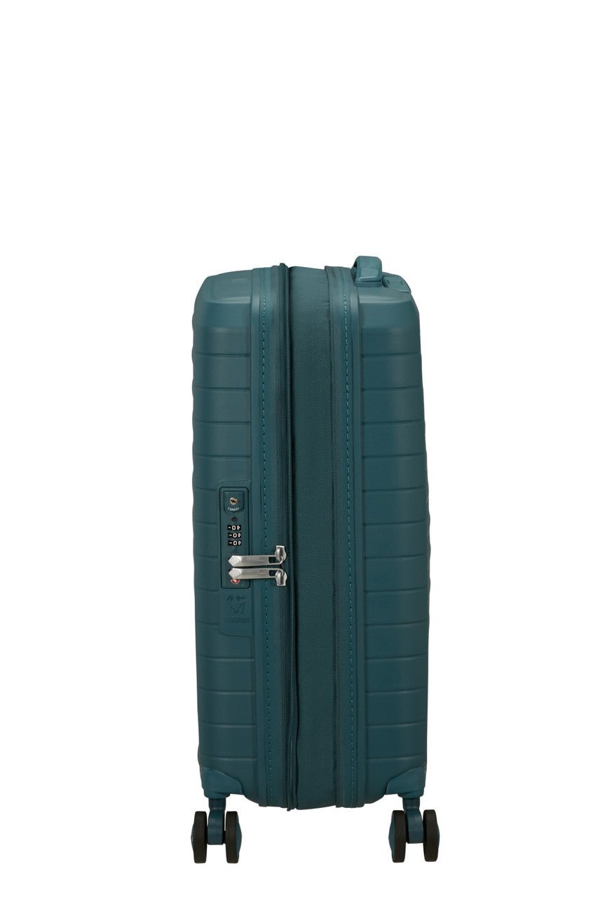 American Tourister FastForward Spinner Expandable 55cm - KaryKase
