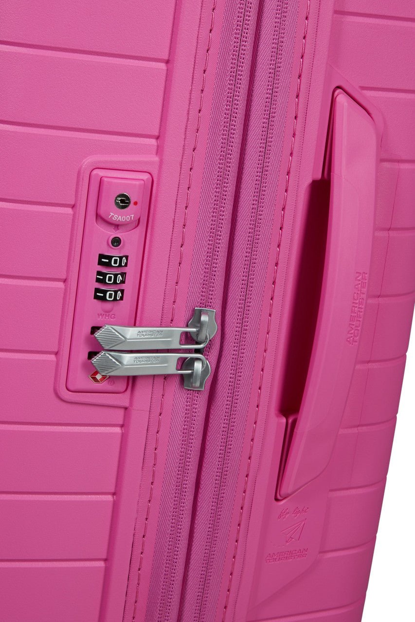 American Tourister FastForward Spinner Expandable 68cm - KaryKase