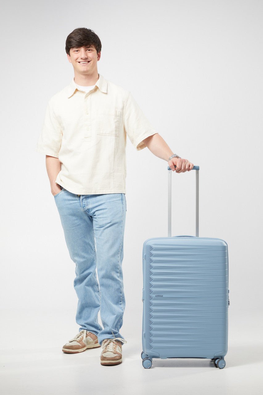 American Tourister FastForward Spinner Expandable 68cm - KaryKase