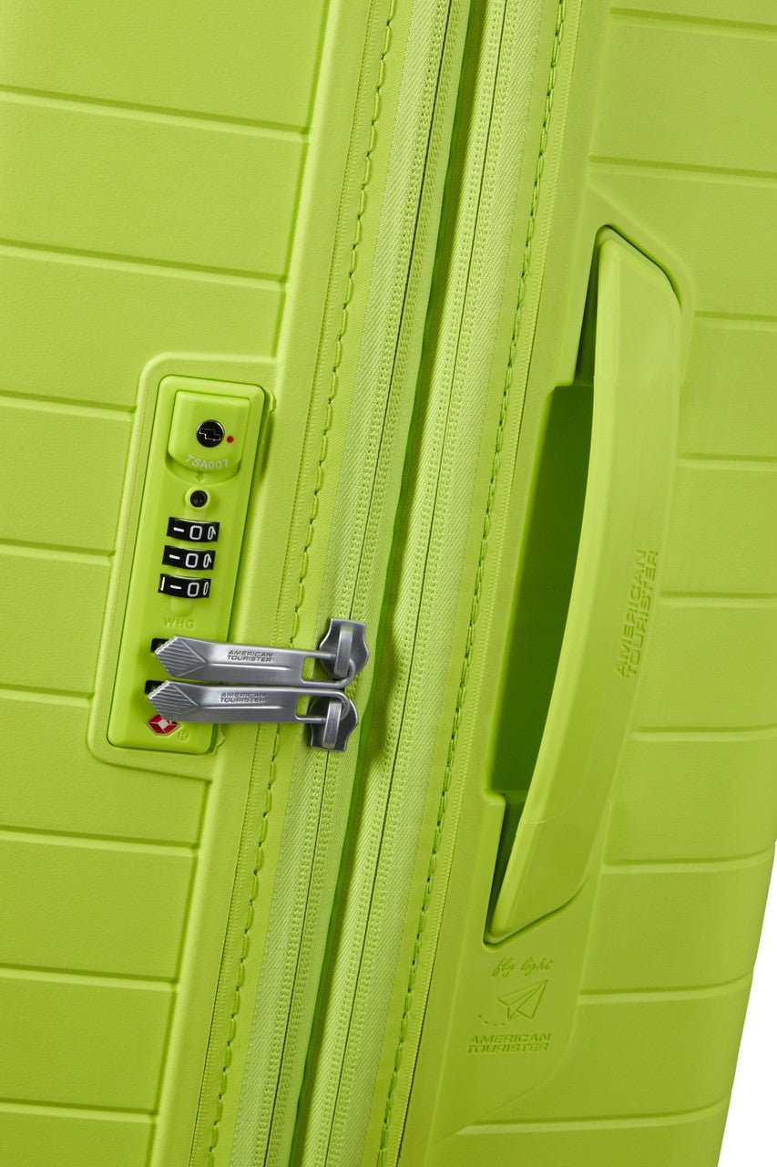 American Tourister FastForward Spinner Expandable 78cm - KaryKase