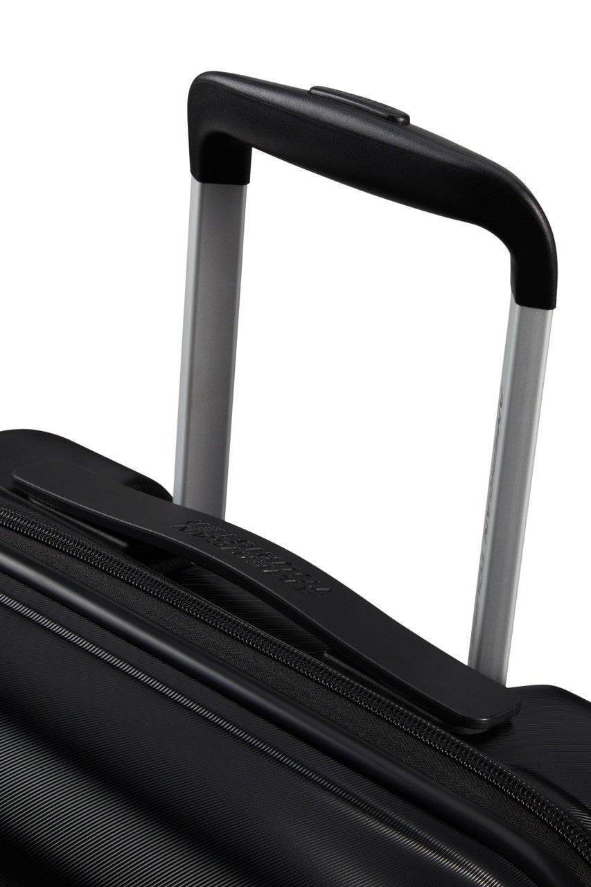 American Tourister Flashline Spinner 55cm - KaryKase