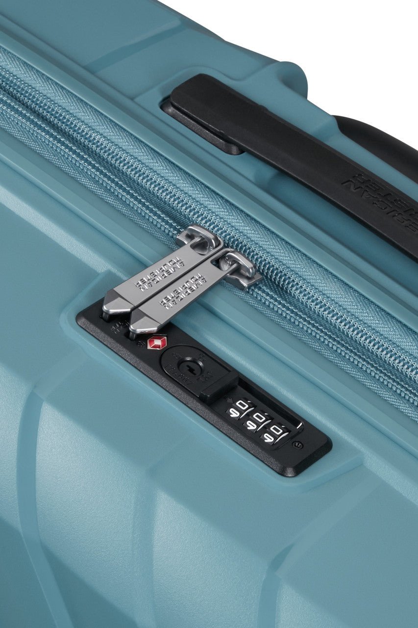 American Tourister Flytwist Spinner Expandable 67cm - KaryKase