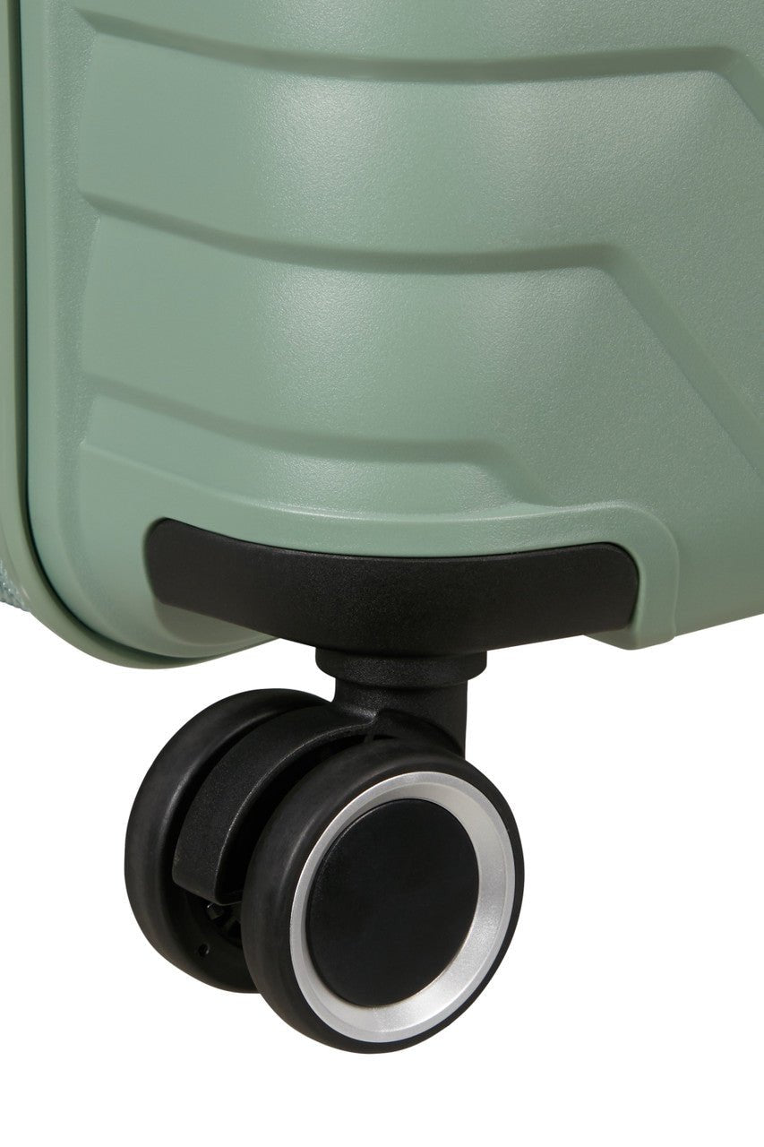 American Tourister Flytwist Spinner Expandable 67cm - KaryKase