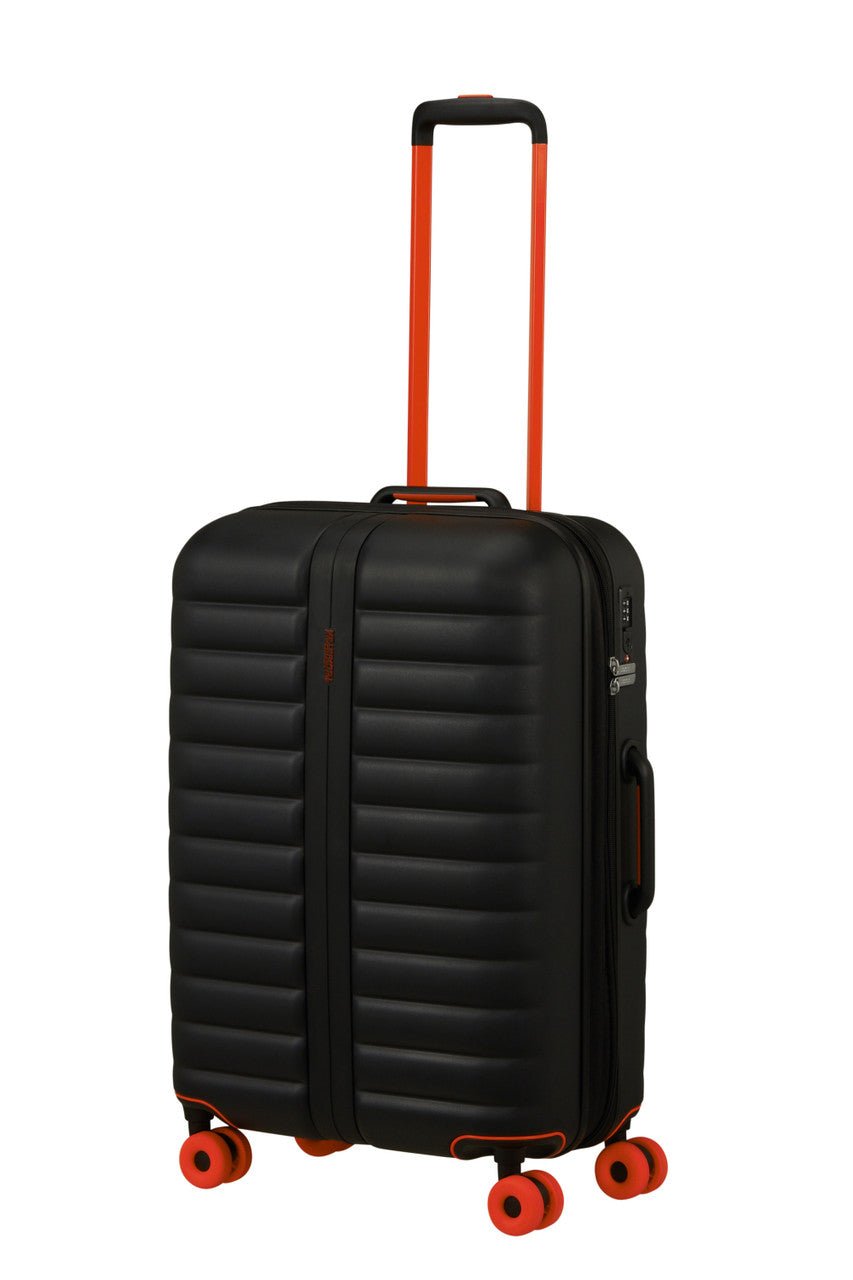 American Tourister Neovibe Expandable Spinner 67cm - KaryKase
