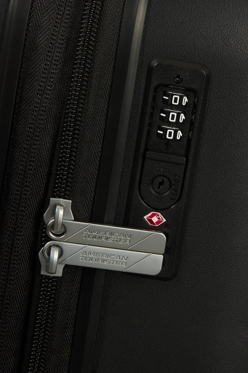 American Tourister Neovibe Expandable Spinner 67cm - KaryKase