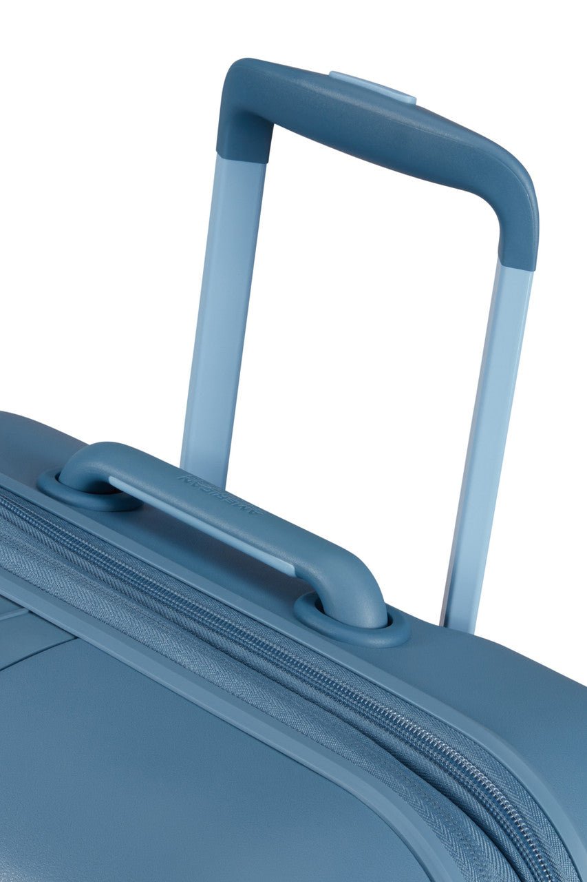 American Tourister Neovibe Expandable Spinner 67cm - KaryKase