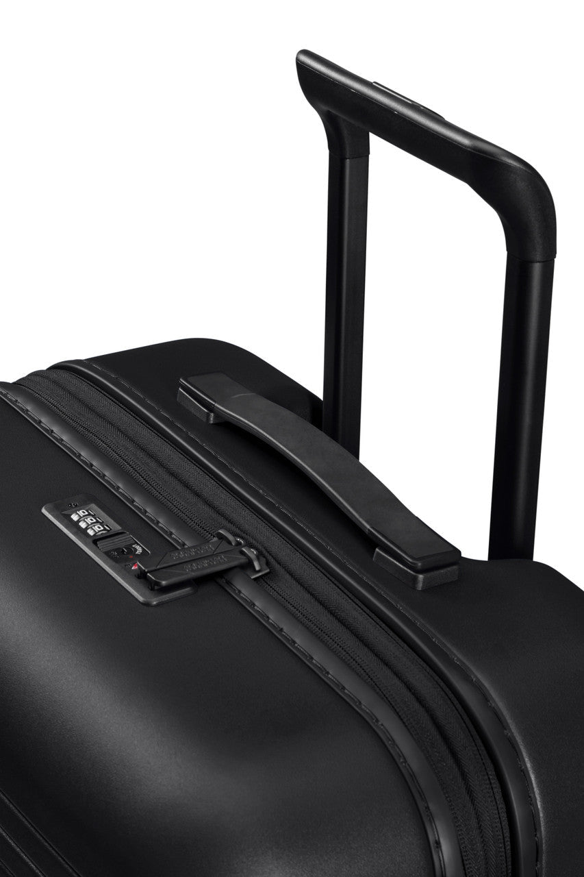 American Tourister Novastream Spinner Expandable 67cm - KaryKase