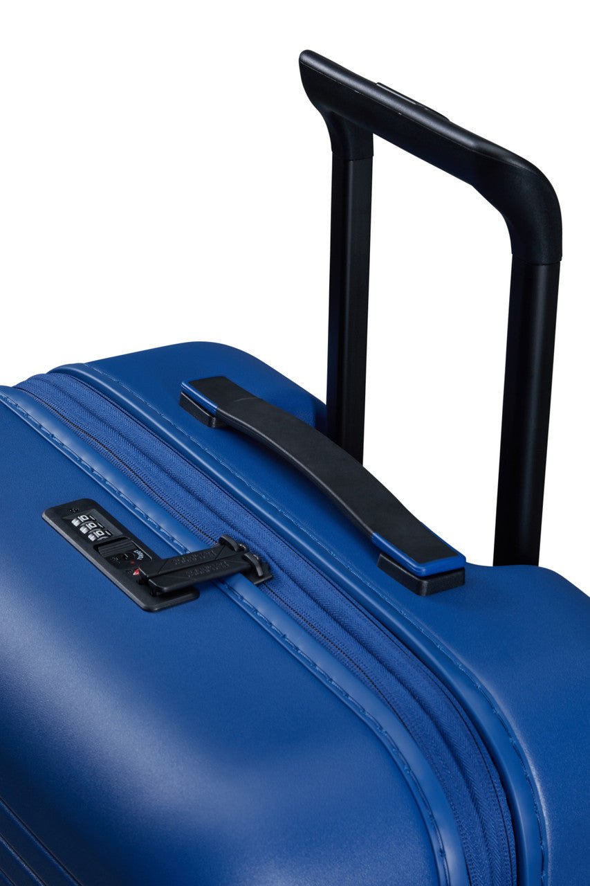 American Tourister Novastream Spinner Expandable 67cm - KaryKase