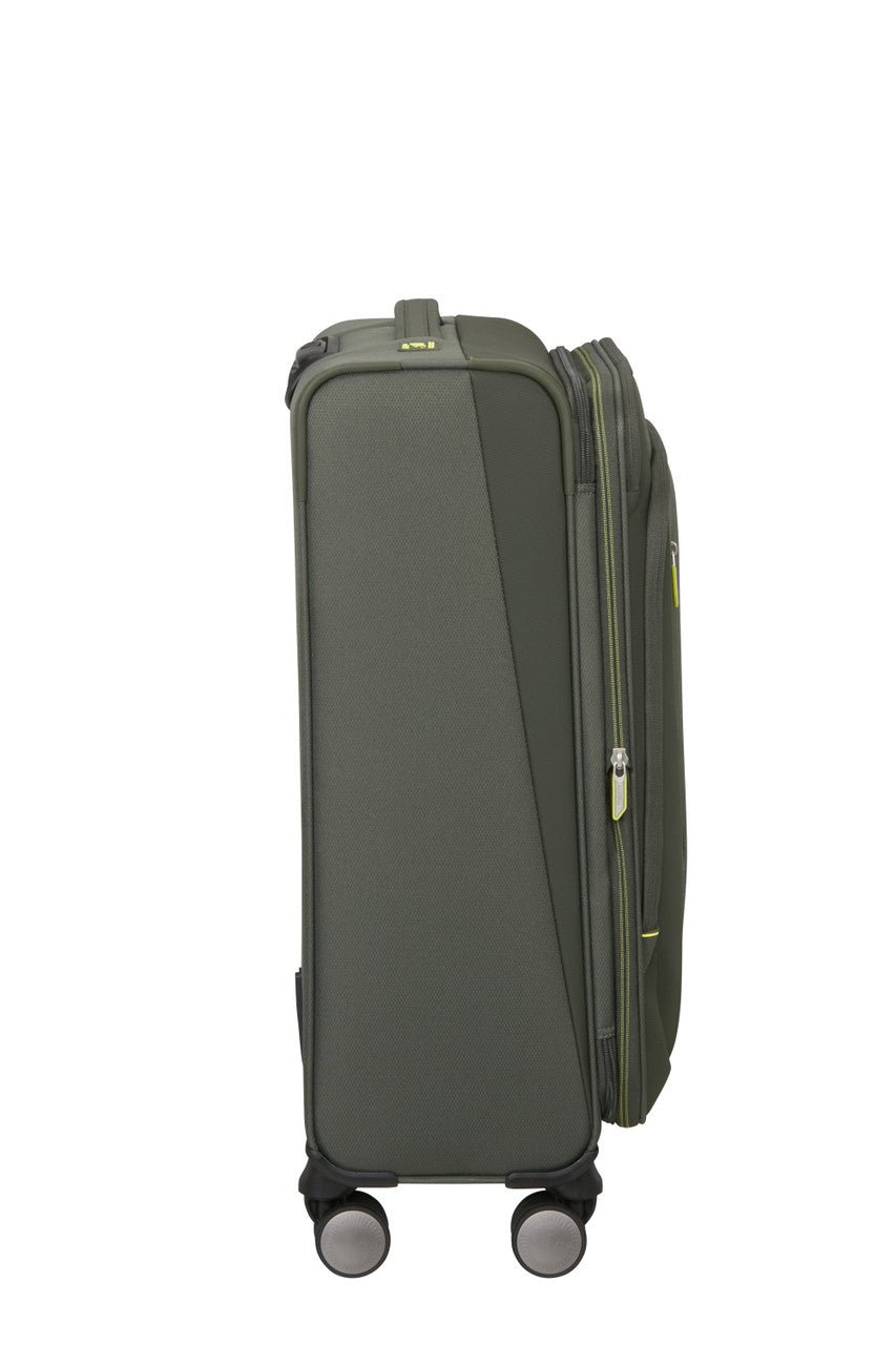American Tourister Wanderlite Spinner Expandable 68cm - KaryKase