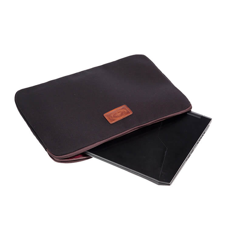 Melvill & Moon Laptop Covers (Medium) | Black - KaryKase