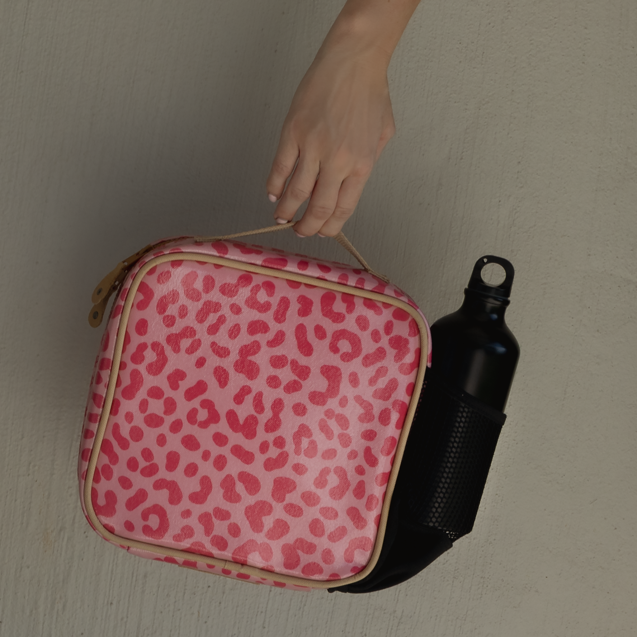 Thandana Laminated Fabric Snack Pack