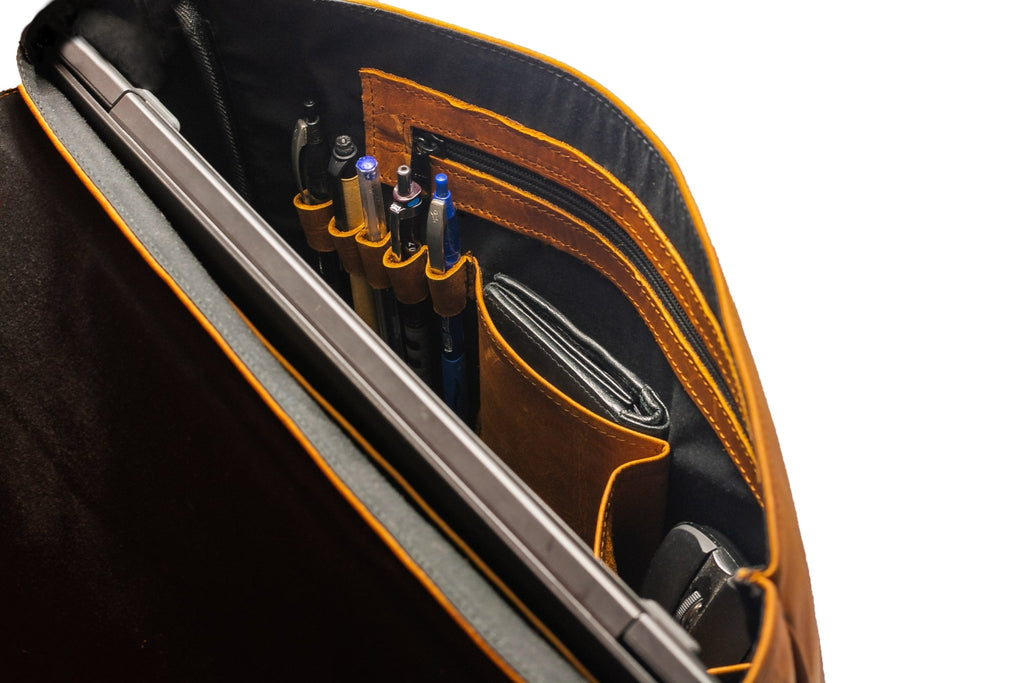 Tan Leather Goods - Alex Laptop Bag | Toffee - KaryKase