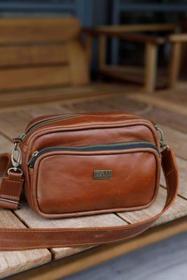 Tan Leather Goods Ronnie Man Bag - KaryKase