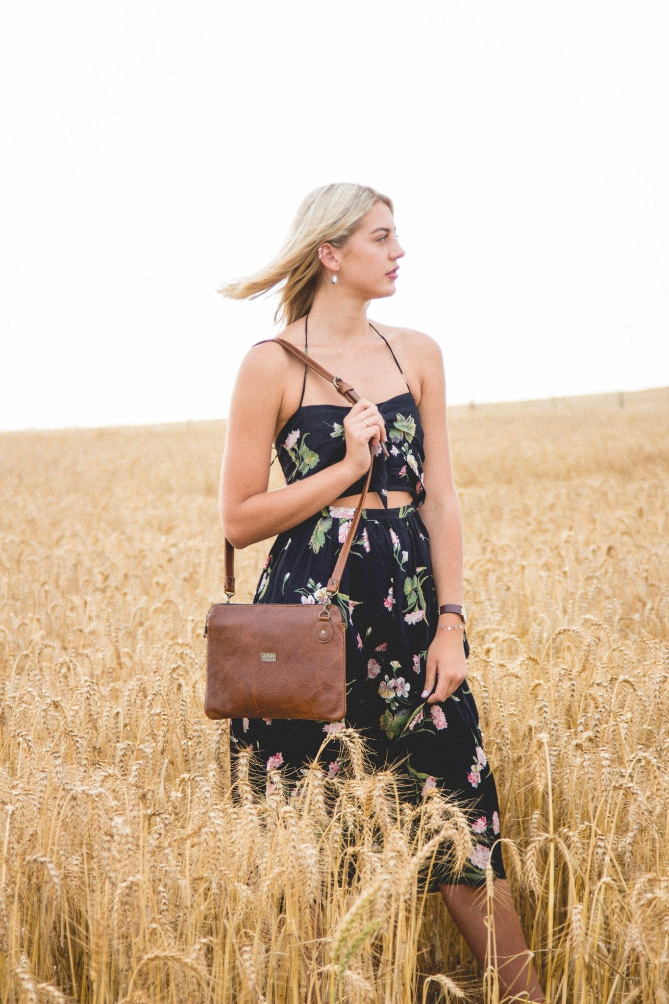 Tan Leather Goods - Taylor Leather Sling Bag | Pecan - KaryKase