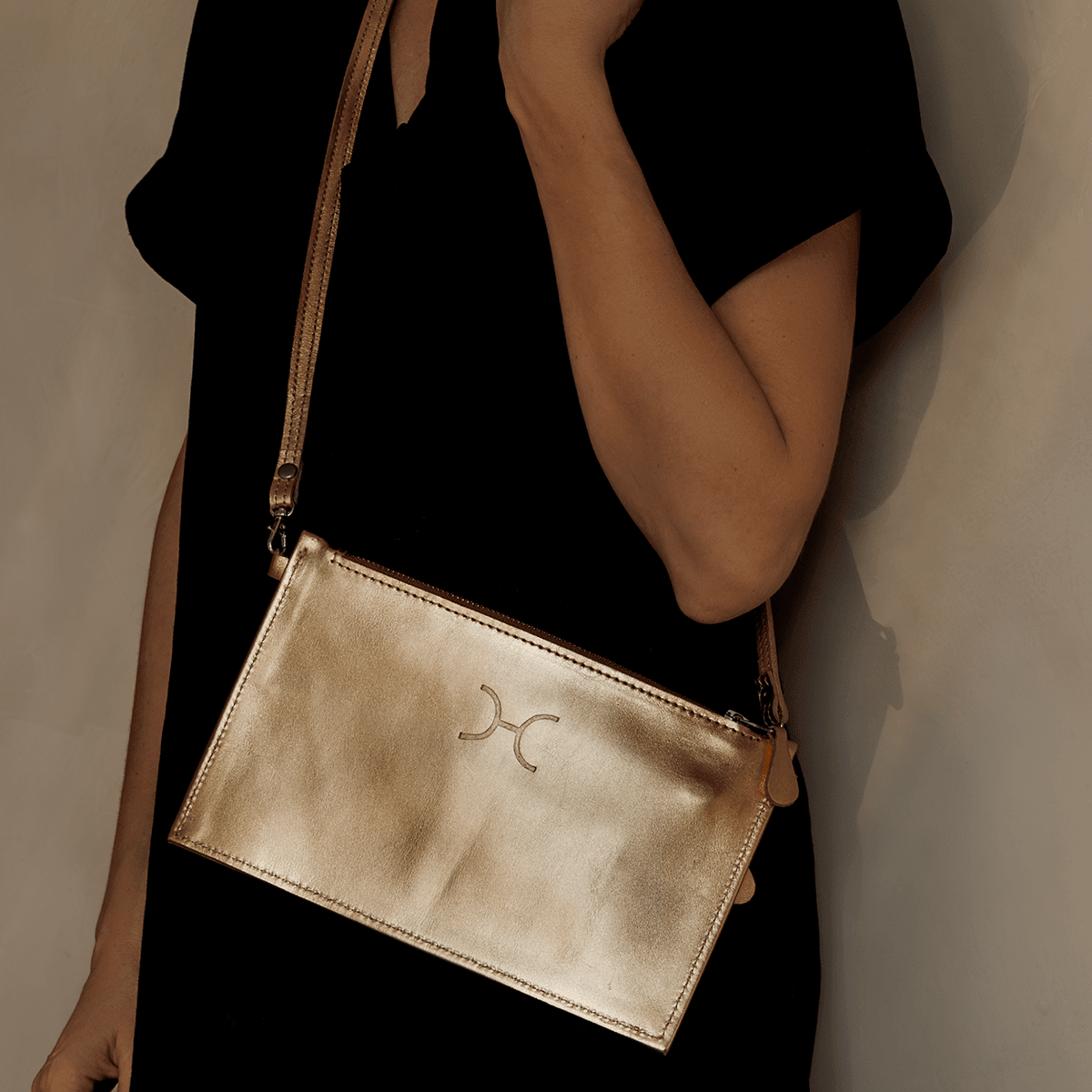 Thandana Jaynie Leather Crossbody Sling - KaryKase