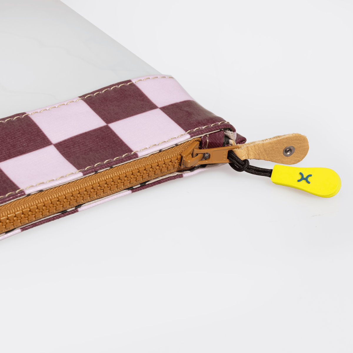 Thandana Jelly Clear View Essentials Pouch - KaryKase