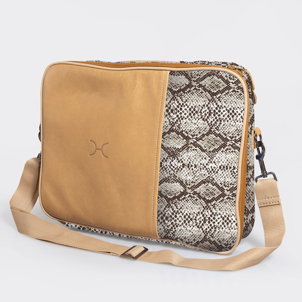 Thandana Kids Laminated Fabric Essential Laptop Bag 15" - KaryKase