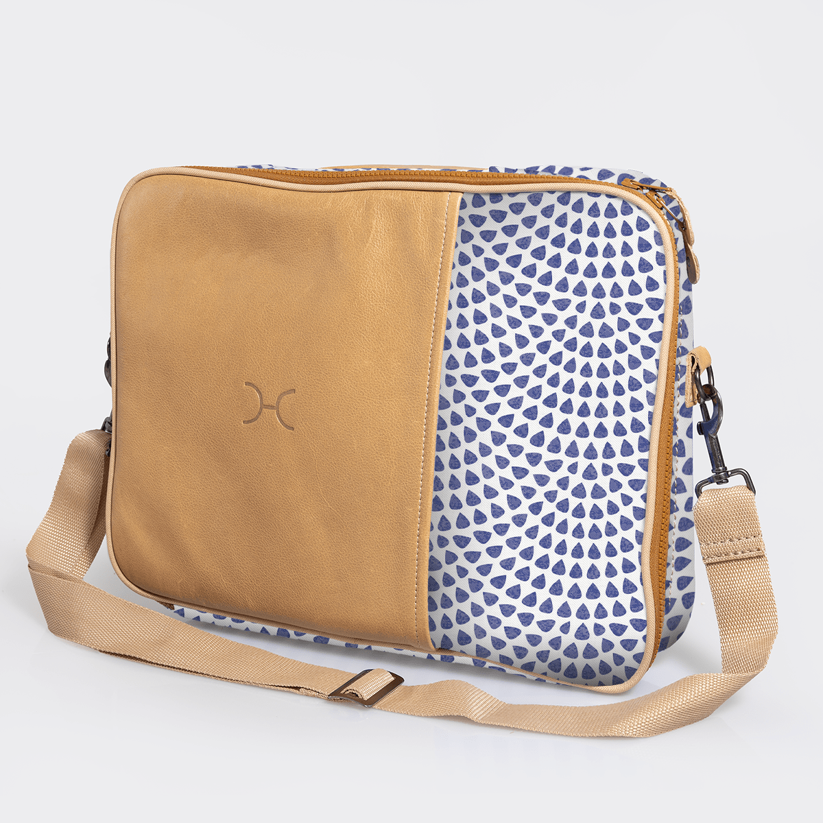 Thandana Kids Laminated Fabric Essential Laptop Bag 15" - KaryKase