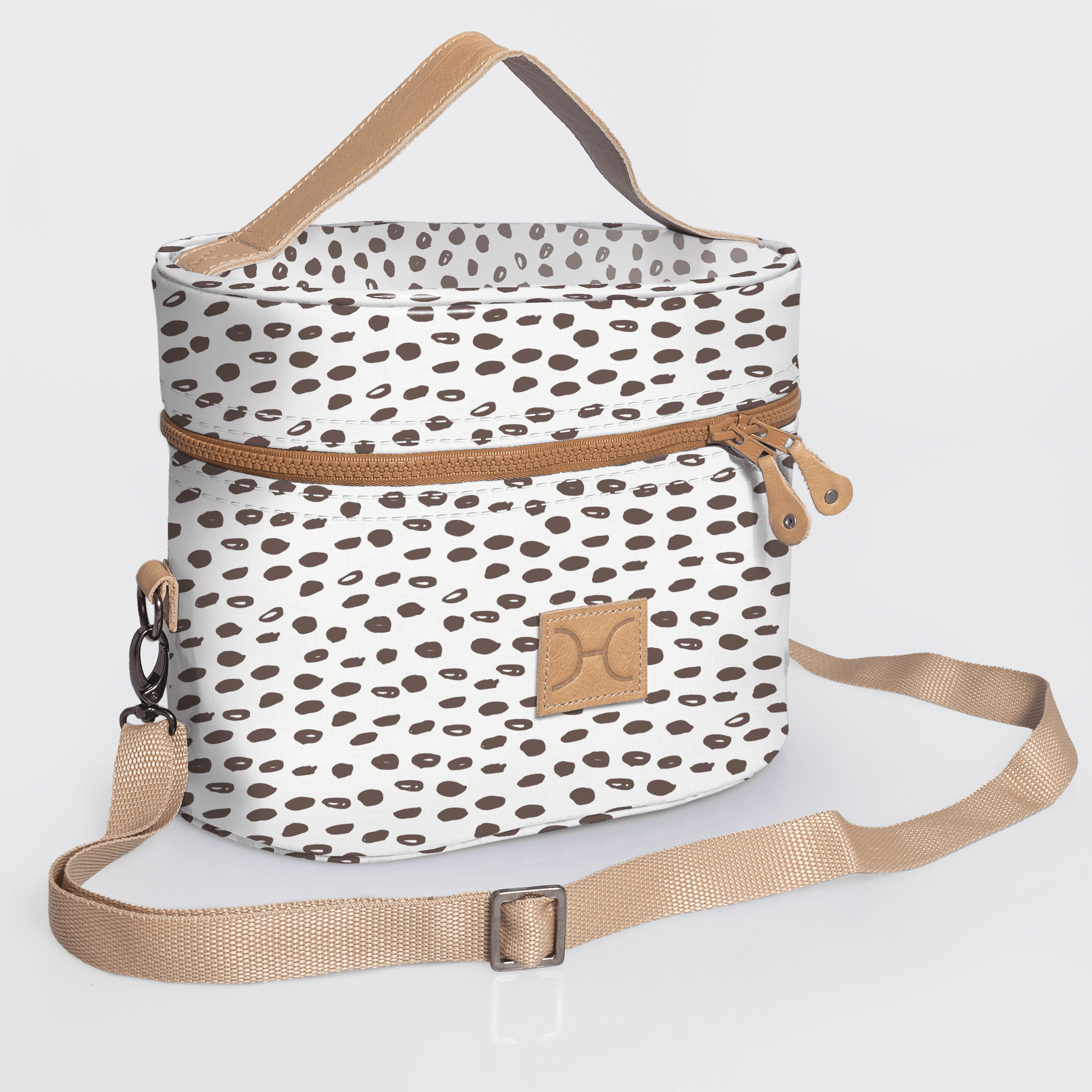 Thandana Laminated Fabric Bougie Vanity Bag | Beige - KaryKase