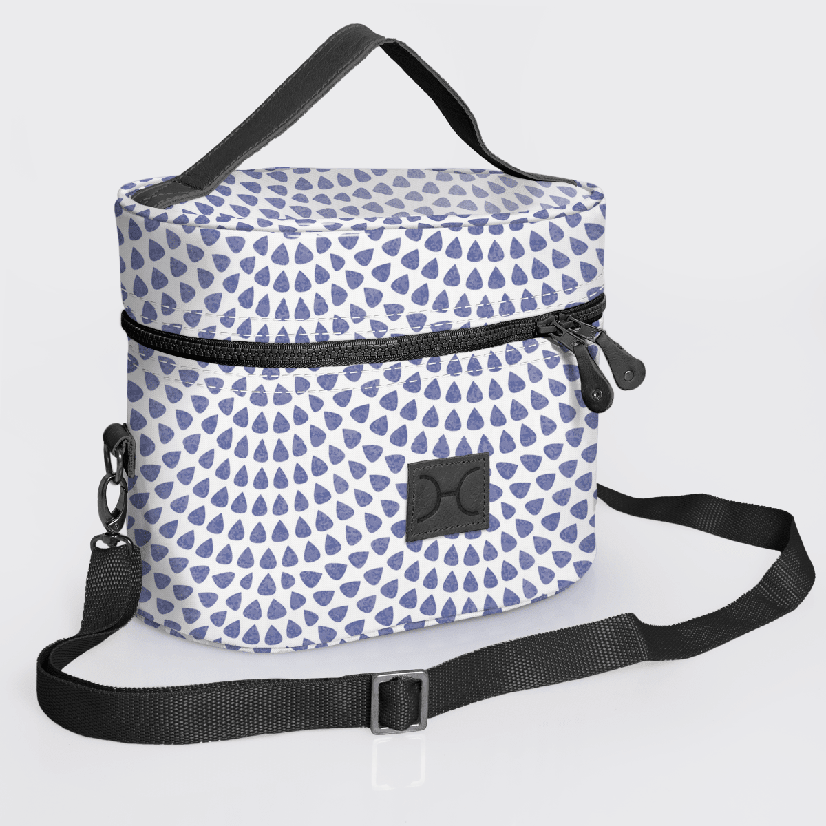 Thandana Laminated Fabric Bougie Vanity Bag | Black - KaryKase