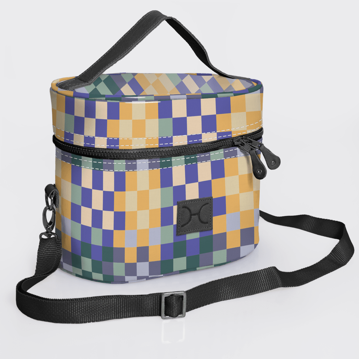 Thandana Laminated Fabric Bougie Vanity Bag | Black - KaryKase