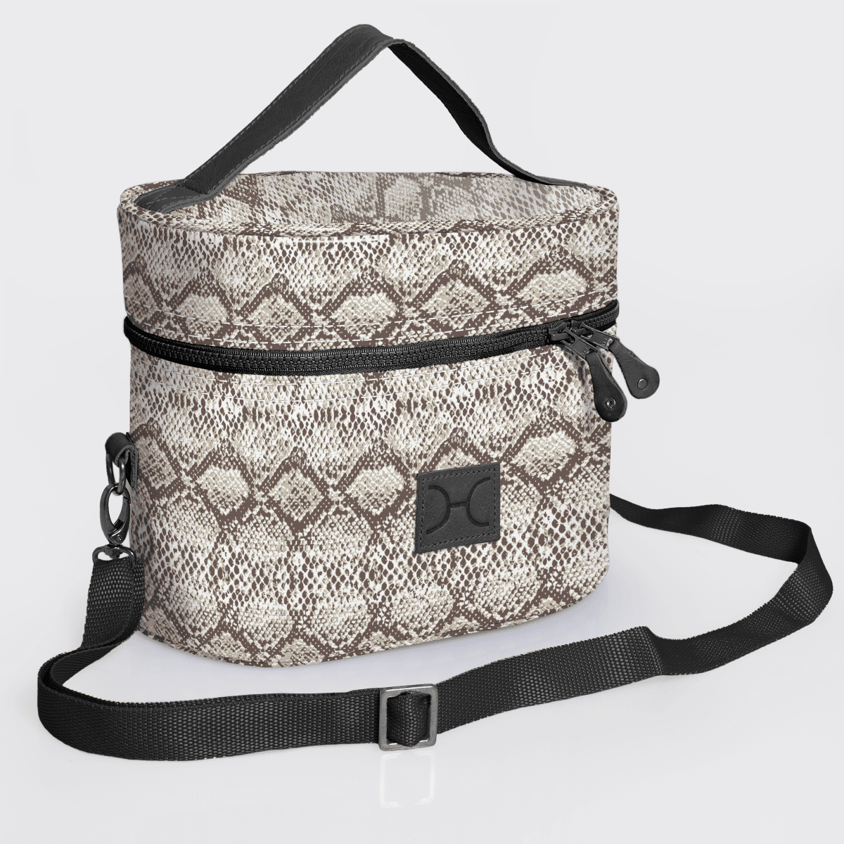 Thandana Laminated Fabric Bougie Vanity Bag | Black - KaryKase